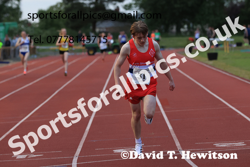 The 400 metres, 2025 NEGP No 3, Monkton. Photo: David T. Hewitson/Sports for All Pics